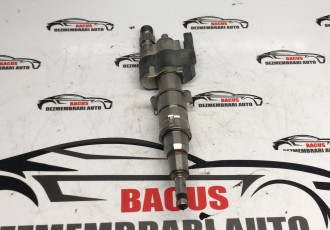 Injector combustibil Diesel Volvo s60 v60 2.0 D D5204T3 BOSCH D4  31303238