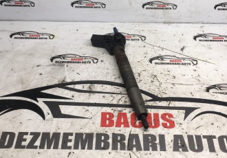 INJECTOR D4HA 2.0 CRDI IX35 KIA SPORTAGE / 2.2 D4HB SANTA FE 2 SORENTO 2010 33800-2F000 0445116018 