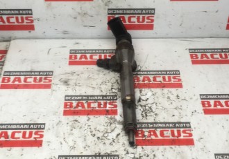 Injector Dacia Duster 1.5 DCI Cod: 166009445R