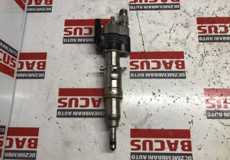 Injector E90 / E87 2.0 Benzina Cod : 1353 7565137 03