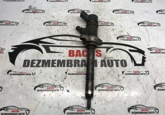 Injector Ford Focus 2 1.6 TDCI 2004-2010 cod-  0445110188