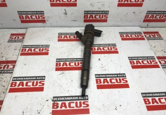 INJECTOR KIA 1.7 DIESEL COD: 338002A800