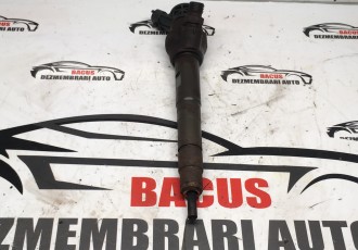 Injector Land Rover Discovery Range Rover Evoque 2.0 d 2016 G4D3 9K546 AA 0445110654