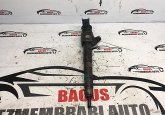Injector Land Rover Discovery Range Rover Evoque 2.0 d 2016 G4D3 9K546 AA 0445110654