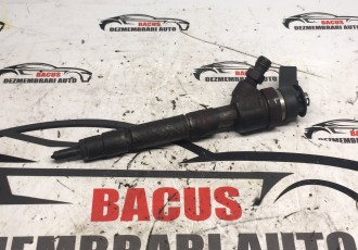 Injector Mercedes A-class W169 cod: 0445110167 / a6400700787