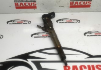 Injector Mercedes A-class W169 cod: 166006212r