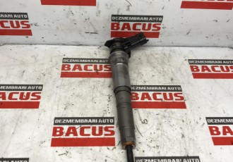 Injector Nissan Qashqai 2.0 D 2011 M9R euro 5 Cod H82828929 / 0445115084