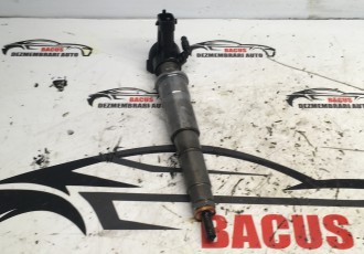 Injector Nissan Qashqai 2.0 D 2011 M9R euro 5 Cod H82828929 / 0445115084