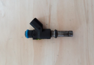 Injector Opel Astra H Z16XER cod:25380933