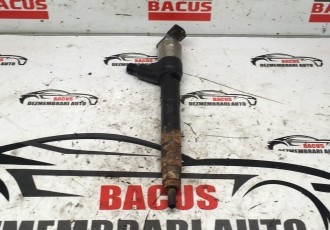 Injector Opel Astra K 1.6 D16DTL 81 kw manual combi 2018 COD- 55570012