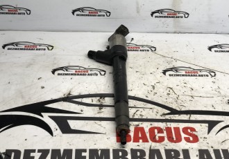 Injector Opel Astra K 1.6 D16DTL 81 kw manual combi 2018 COD- 55570012