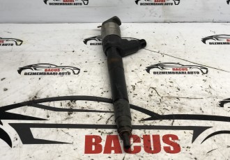 Injector Opel Astra K 1.6 D16DTL 81 kw manual combi 2018 COD- 55570012