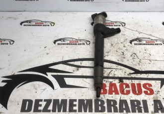 Injector Opel Astra K cod: 55578075