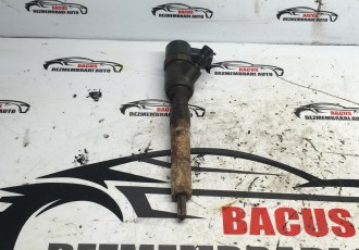 Injector Opel Meriva B 1.3 CDTI Astra J Opel Corsa D Combo D cod 0445110326