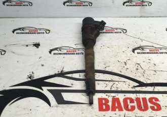 Injector Opel Meriva B 1.3 CDTI Astra J Opel Corsa D Combo D cod 0445110326
