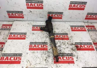 Injector Renault Clio 4 / Dacia Sandero 2 / Duster / Logan 2 1.5 DCI Cod : 0445110652 	