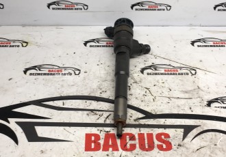 Injector Renault Clio 4 / Dacia Sandero 2 / Duster / Logan 2 1.5 DCI Cod 0445110652