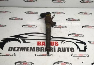 Injector Renault Kadjar / Mercedes A Class W169 / B Class W246 1.5 DCI Cod: 166006212R