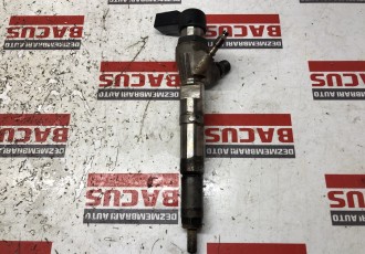 Injector Renault Kadjar / Mercedes A W176 / B W246 Dacia Sandero 2 1.5 DCI Cod : 166006212R