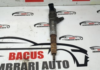 Injector Renault Master / Opel Movano 2.3 DCI cod injector 0445110634