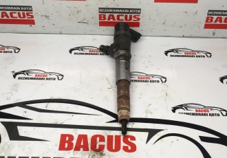 Injector Renault Master / Opel Movano 2.3 DCI cod injector 0445110634 