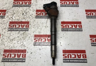  Injector Sokoda Octavia 3 / Audi / Seat / VW 2.0Tdi Cod : 04L130277E  / 0445110475 