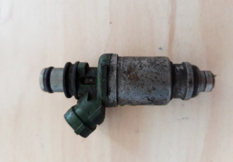 Injector toyota 2.2 benzina cod:23250-74100