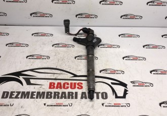 Injector Toyota Rav 4 Avensis Corolla Verso 2.2 177Cai D-Cat 130kw cu fir Denso 23670-26011