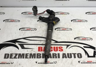 Injector Toyota Rav 4 Avensis Corolla Verso 2.2 177Cai D-Cat 130kw cu fir Denso 23670-26011