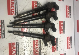 Injector VAG Cod 03l130277J 0445110369