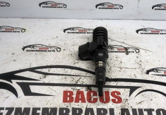Injector Volkswagen Golf 5 cod: 0414720404 ; 03g130073g
