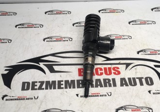 Injector Volkswagen Golf 5 cod: 0414720404 ; 03g130073g