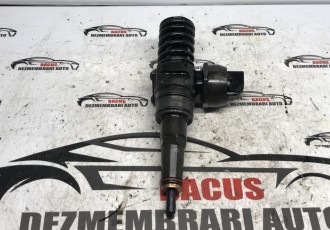 Injector Volkswagen Golf 5 Plus 2004-2009 cod- 038130073