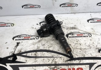 Injector Volkswagen Passat B6 an 2008 BMP cod piesa 038130073BN