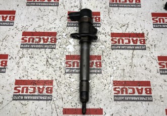 Injector Volvo XC90 / S80 2.4 Diesel 2000 - 2006 Cod : 0445110078