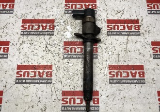 Injector Volvo XC90 / S80 2.4 Diesel 2000 - 2006 Cod : 0445110078