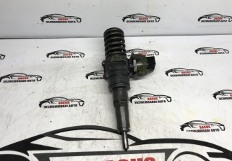 Injector VW Golf 5 Plus / Passat / Audi / Skoda / Seat 1.9 TDI Cod : 038130073AG
