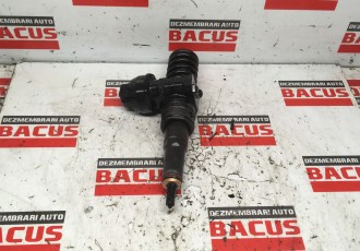 Injector Vw Golf 5 / Touran Motor 1.9 TDI - BLS Cod : 038130073BN
