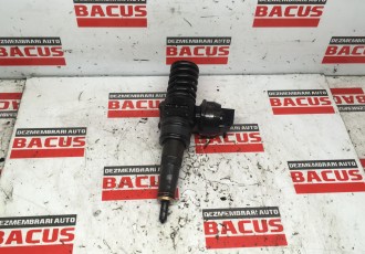 Injector Vw Golf 5 / Touran Motor 1.9 TDI - BLS Cod : 038130073BN 	