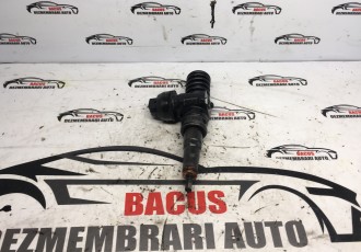 Injector VW Passat B6 1.9 TDi 038130073BN cod motor BLS