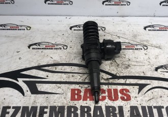 Injector VW Passat B6 1.9 TDi cod motor BLS cod- 038130073BN