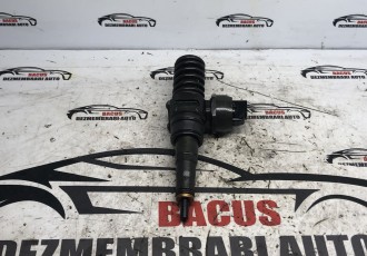 Injector VW Passat B6 1.9 TDi cod motor BLS cod- 038130073BN 	
