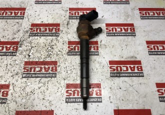 Injector VW Passat B7 / Golf 6 2.0 TDI Motor CFF Cod 03L130277J / 0445110369