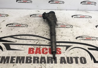 Injector VW Passat B7 / Golf 6 2.0 TDI Motor CFF Cod 03L130277J / 0445110369