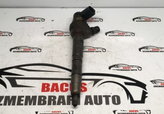 Injector VW Passat B7 / Golf 6 2.0 TDI Motor CFF Cod 03L130277J / 0445110369