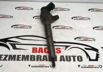Injector VW Passat B7 / Golf 6 2.0 TDI Motor CFF Cod 03L130277J / 0445110369	