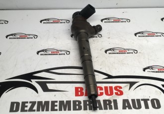 Injector VW Passat B7 / Golf 6 2.0 TDI Motor CFF Cod 03L130277J / 0445110369	