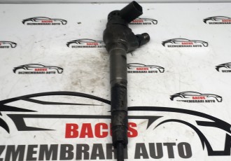 Injector VW Passat B7 / Golf 6 2.0 TDI Motor CFF Cod 03L130277J / 0445110369