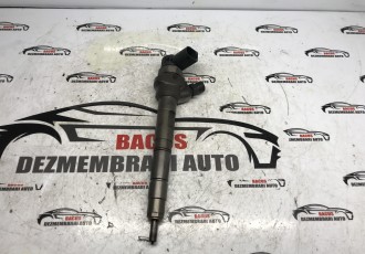 Injector VW Passat B7 / Golf 6 2.0 TDI Motor CFF Cod 03L130277J / 0445110369