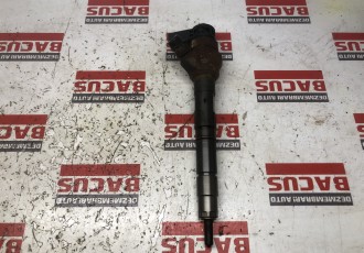 Injector VW Passat B7 / Skoda Octavia 2 - 2.0 TDI Cod 03L130277J / 0445110369